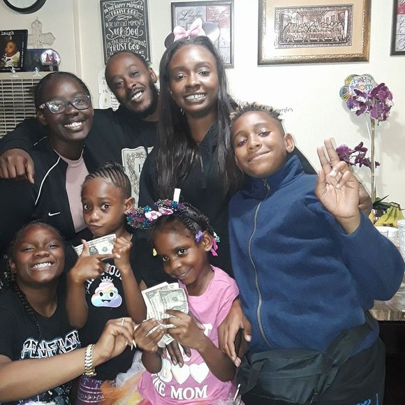 Meet your Posher, Damian - Picture 1 of 1